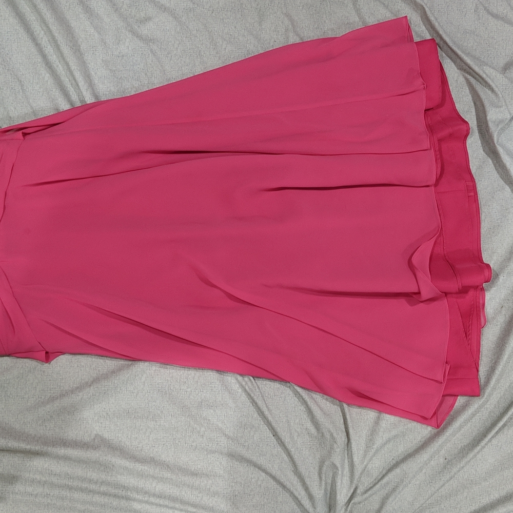 Pink dress - Picture 2 of 4